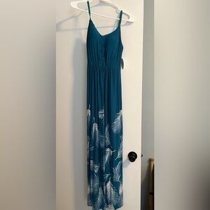 XS Soma maxi dress w/ built-in bra